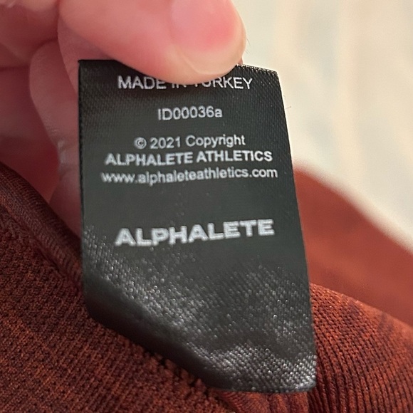 Alphalete Vault Bra in Copper - S - Picture 7 of 9